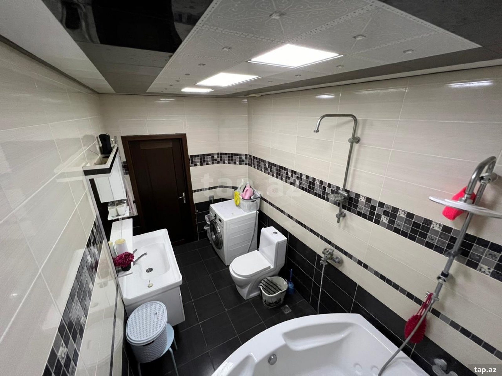 3-otaqlı yeni tikili, Yasamal r., 147 m²