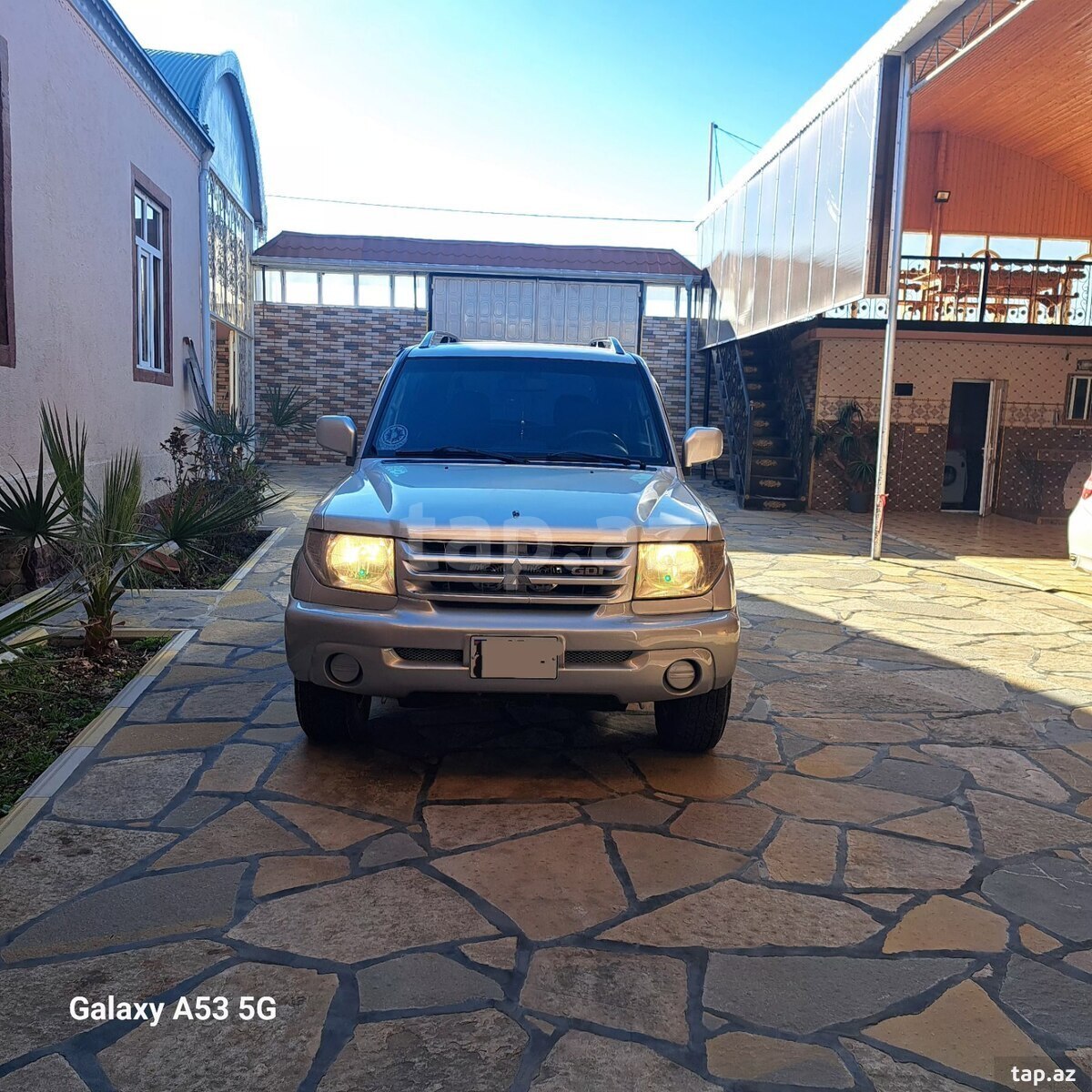 Mitsubishi Pajero io, 2001 il