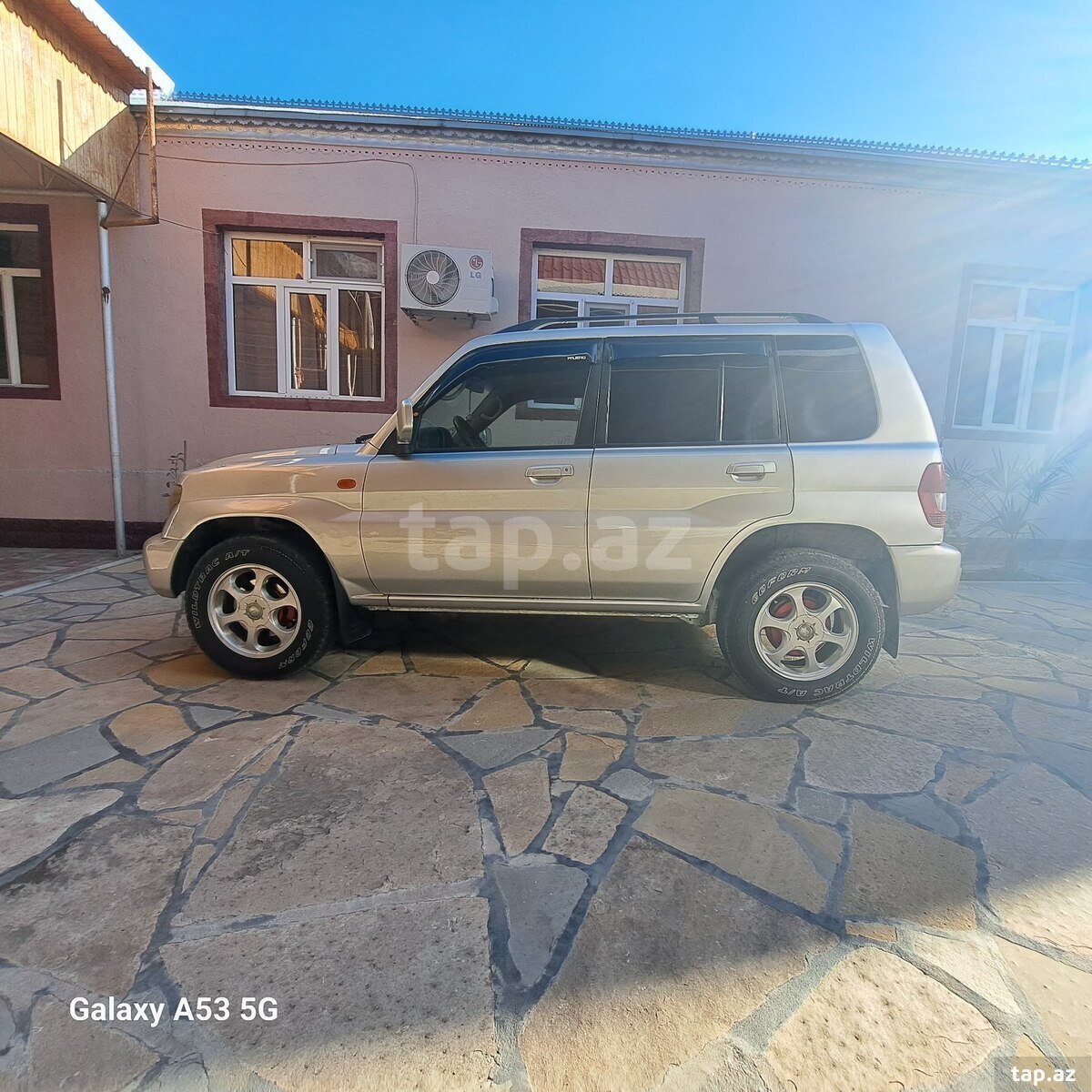 Mitsubishi Pajero io, 2001 il (10)