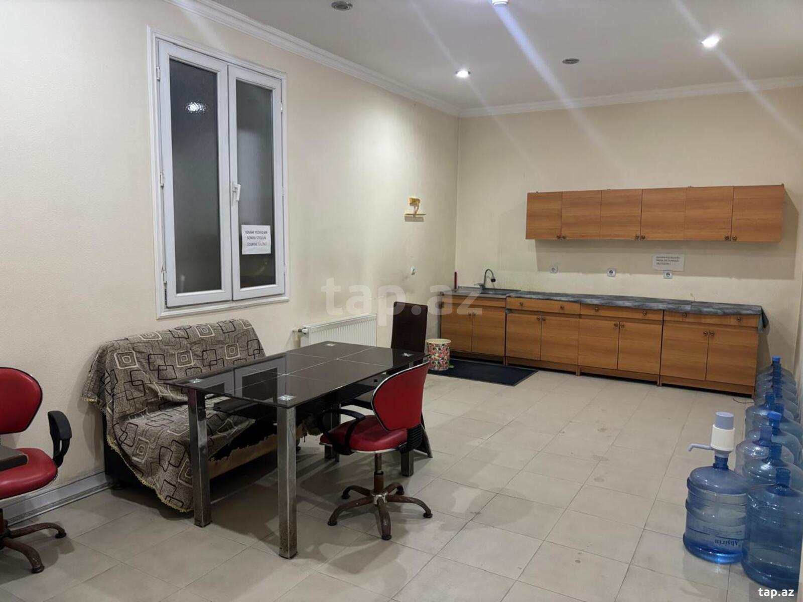 Ofis icarəyə verilir, İçəri şəhər m. (10)