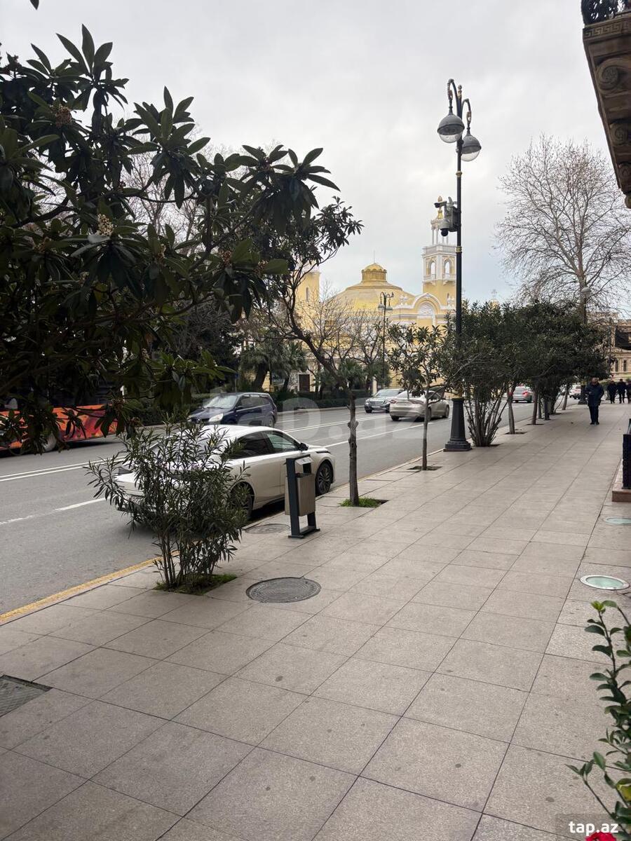 Ofis icarəyə verilir, İçəri şəhər m. (2)