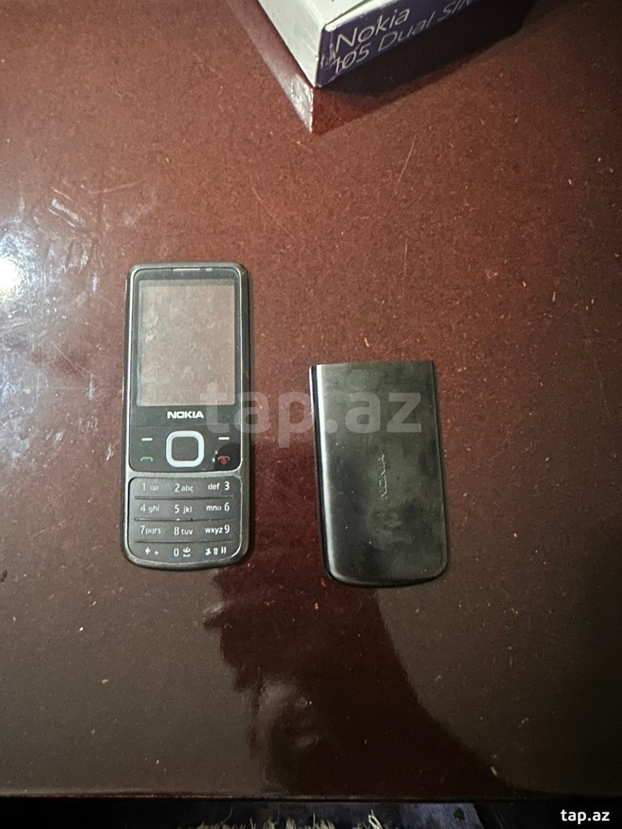 Nokia 6700 Black Metallic (2)