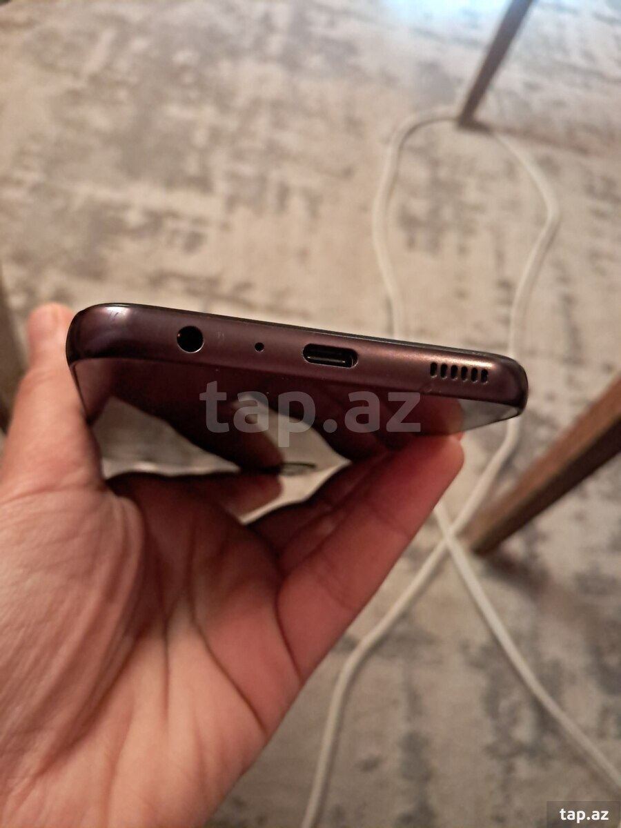 Samsung Galaxy A24 4G Dark Red 128GB/6GB (2)