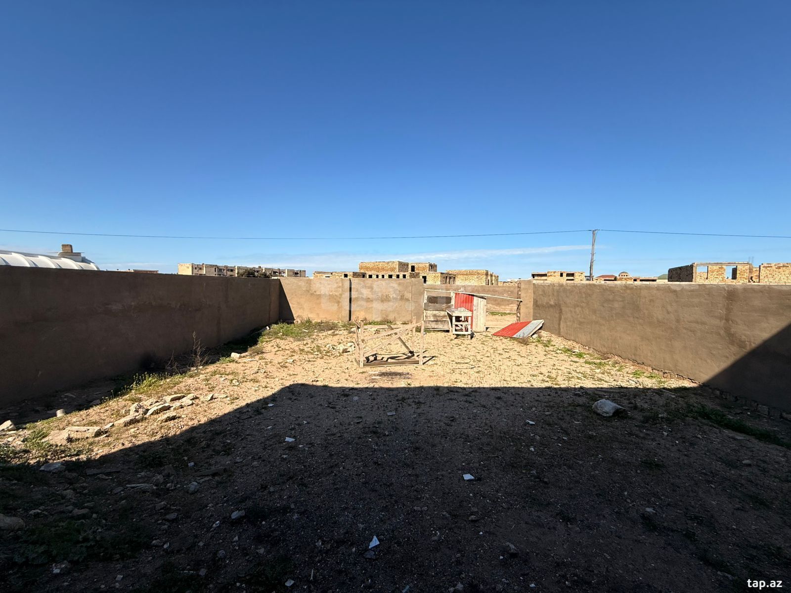 Land for sale, Baku