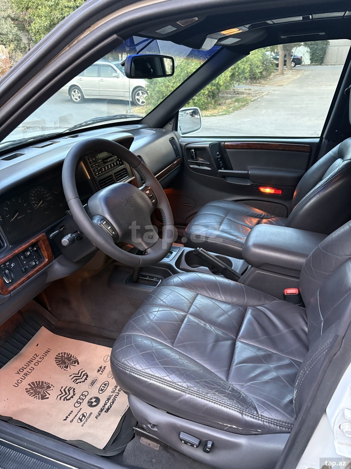 Jeep Grand Cherokee, 1997 il (9)