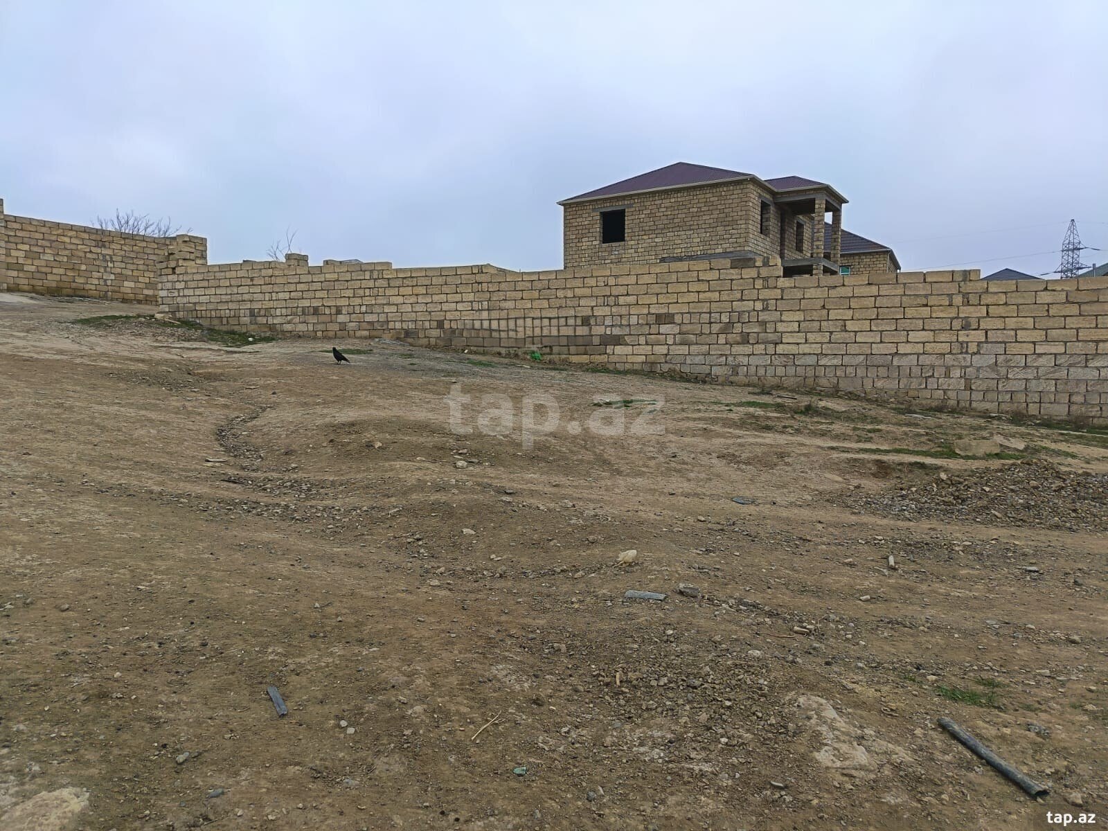 6 sot torpaq sahəsi, Saray qəs. (4)