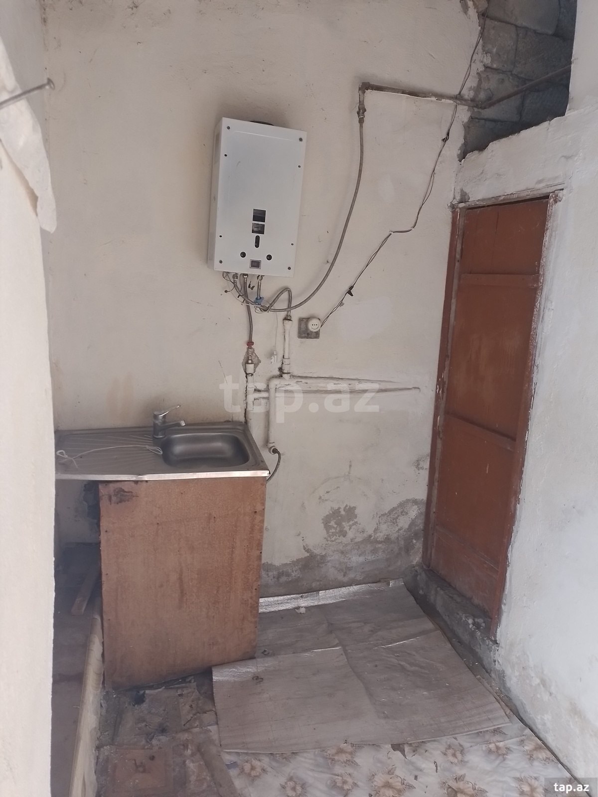 2-otaqlı mənzil kirayə verilir, Saray qəs., 40 m²