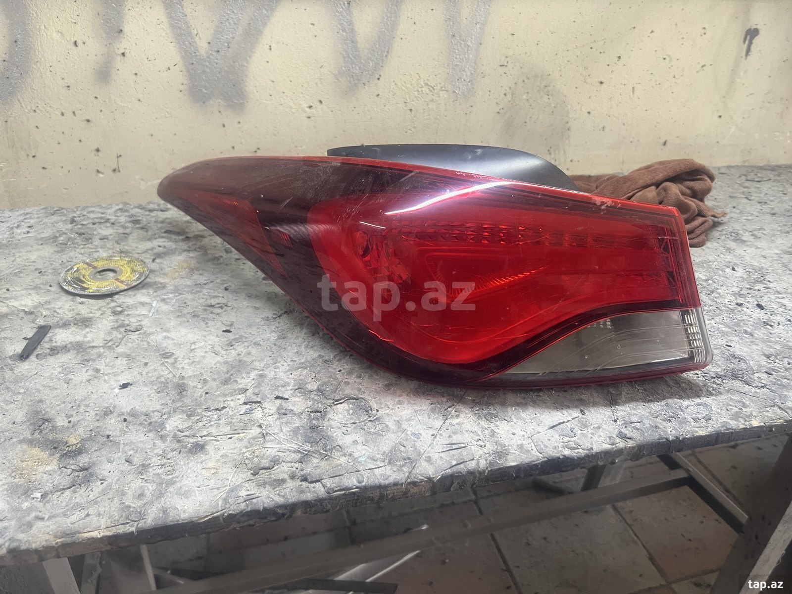 Hyundai Elantra stop işığı