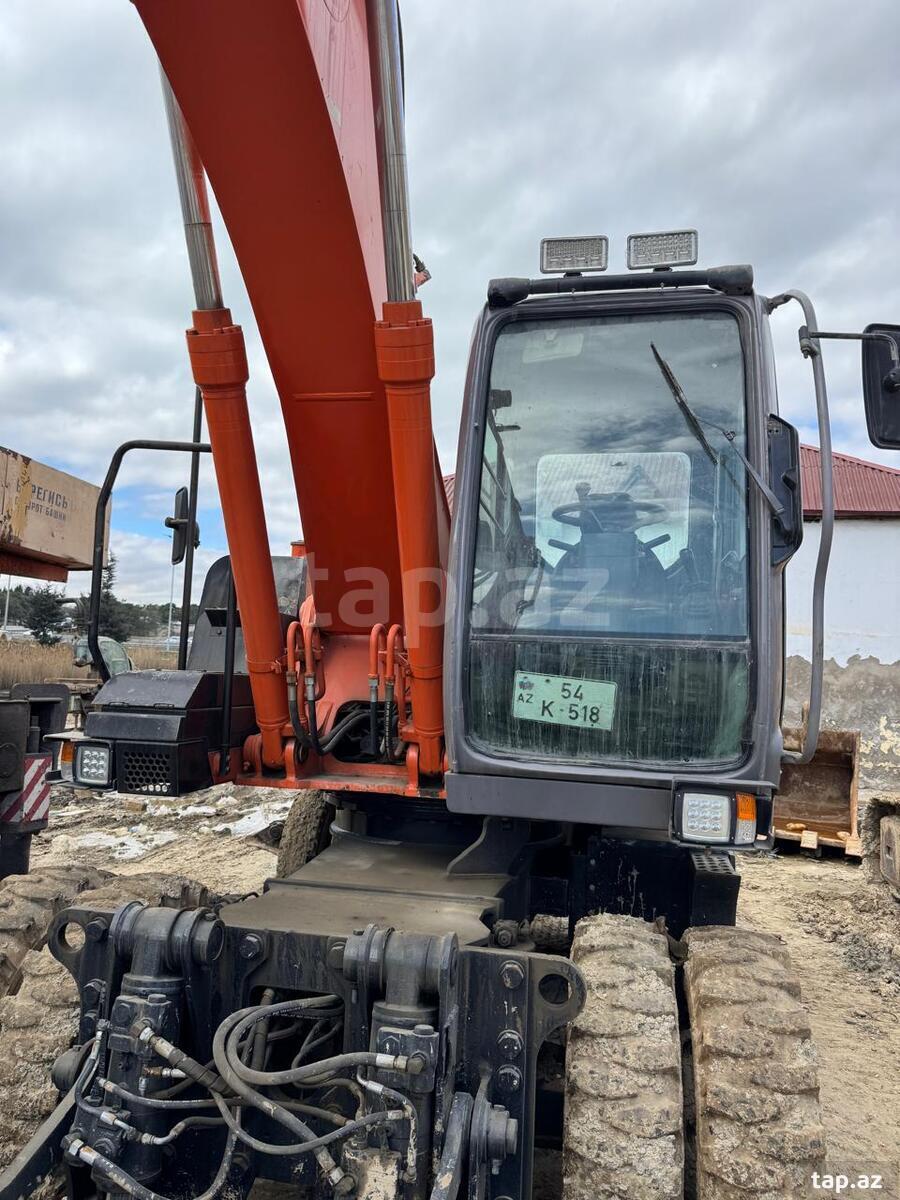 Ekskavator Hitachi icarəsi (3)