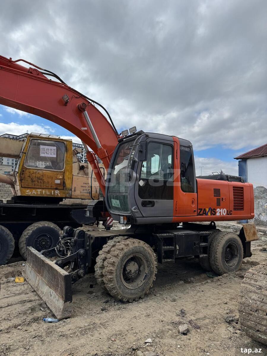 Ekskavator Hitachi icarəsi