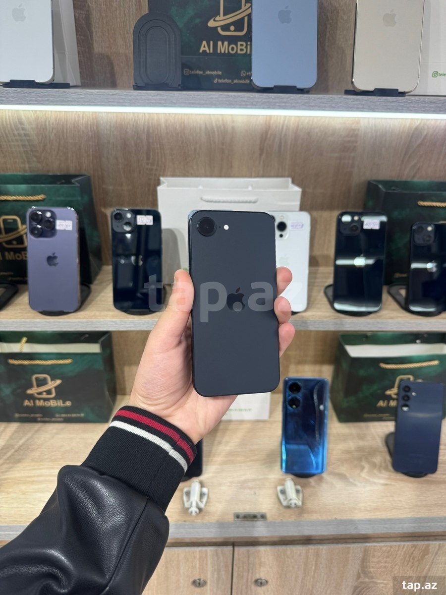 Apple iPhone 16e Black 128GB/8GB