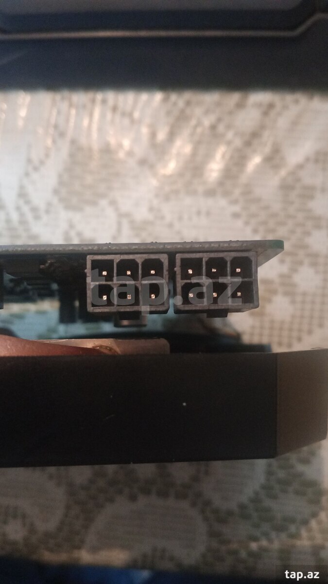 Video kart Radeon 6870 (2)