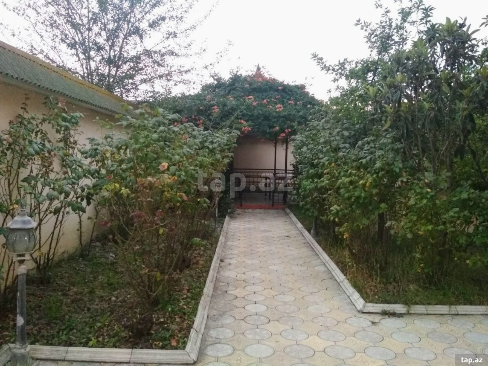 Villa, Nabran r.
