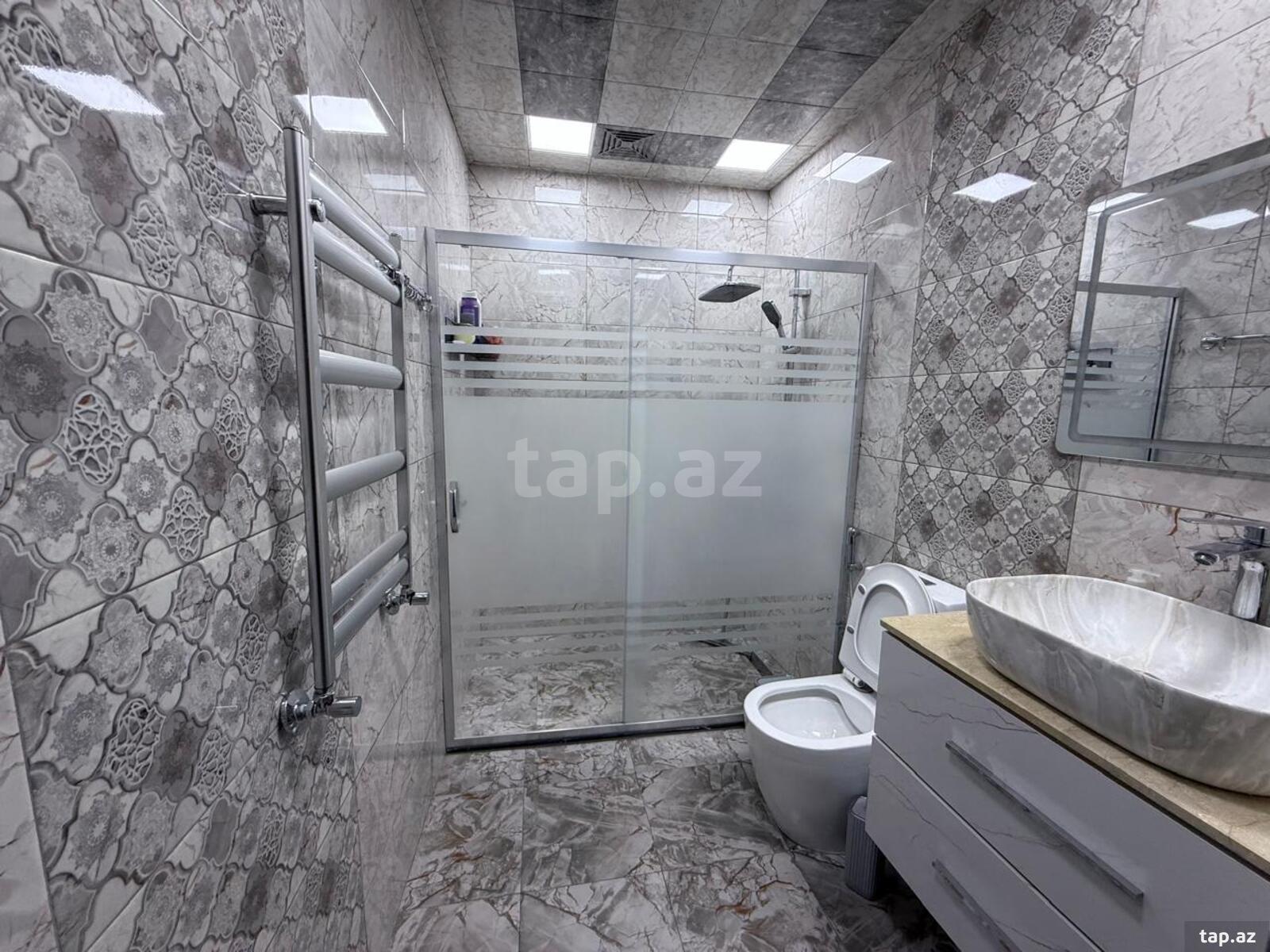 3-otaqlı yeni tikili, A.Kunanbayev küç., 105 m²