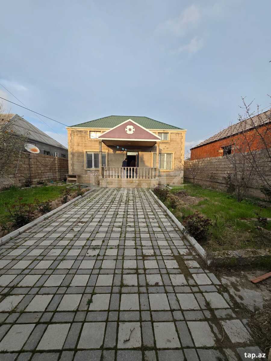 Həyət evi, Binə qəs.
