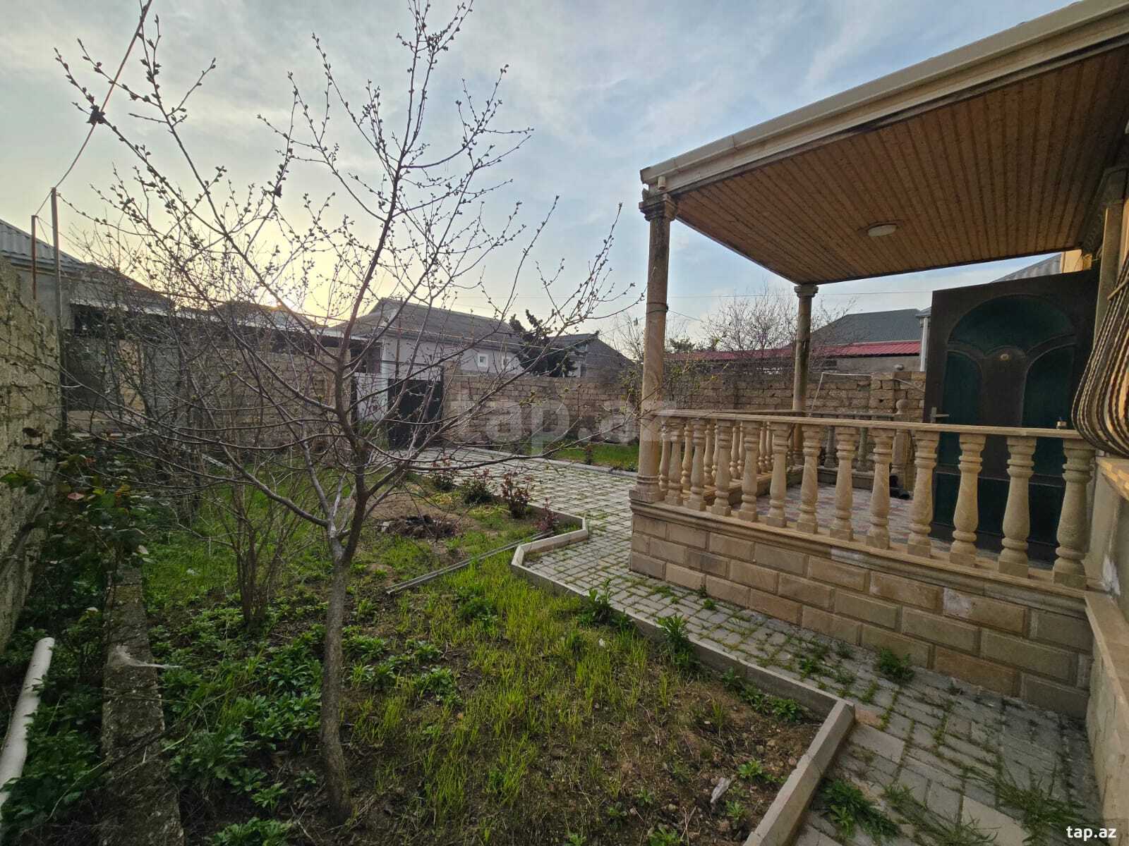 Həyət evi, Binə qəs. (3)