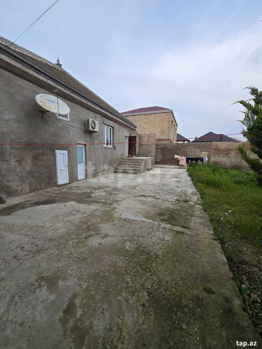 Həyət evi, Binə qəs. (2)