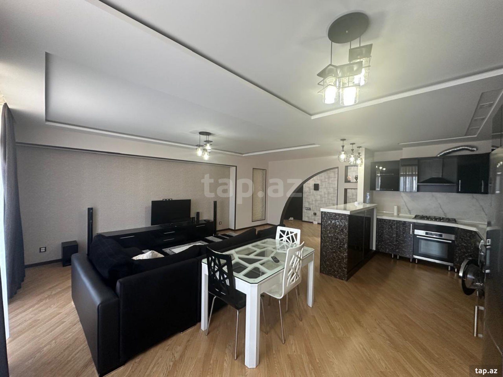 3-otaqlı yeni tikili, Ə. Əliyev küç., 130 m²