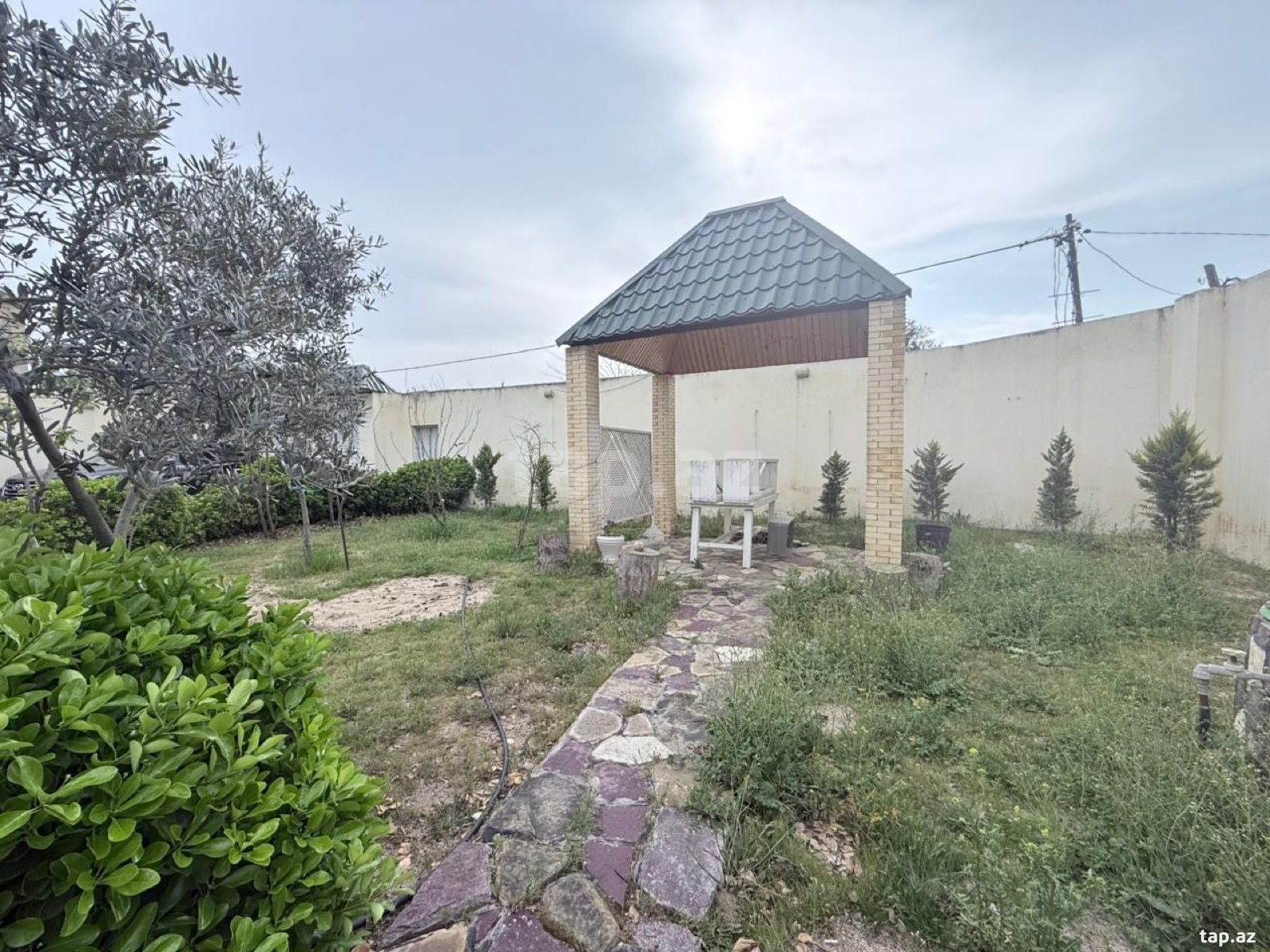 Bağ evi, Novxanı qəs. (4)