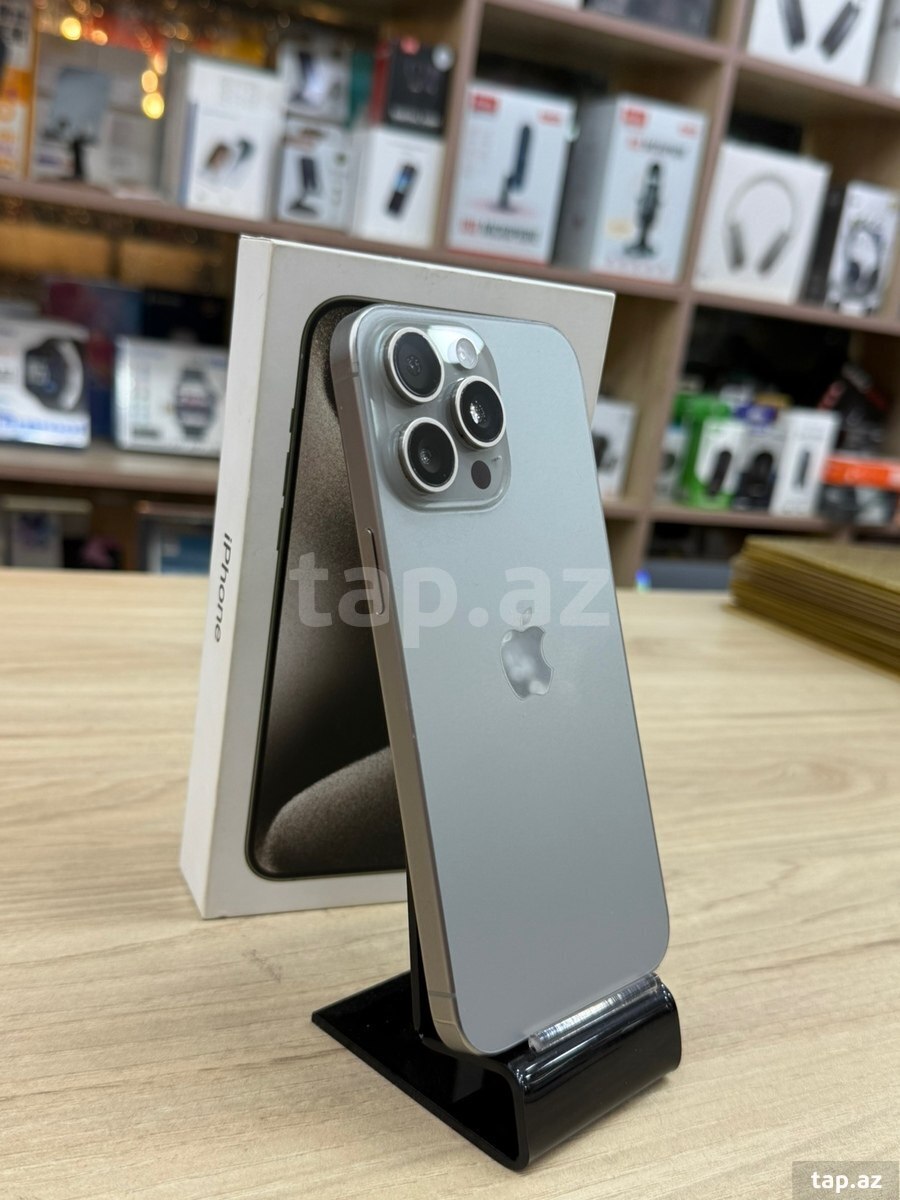 Apple iPhone 15 Pro Max Natural Titanium 256GB/8GB (2)