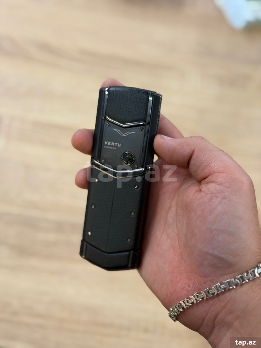 Vertu Signature S Design Pure Black 4GB