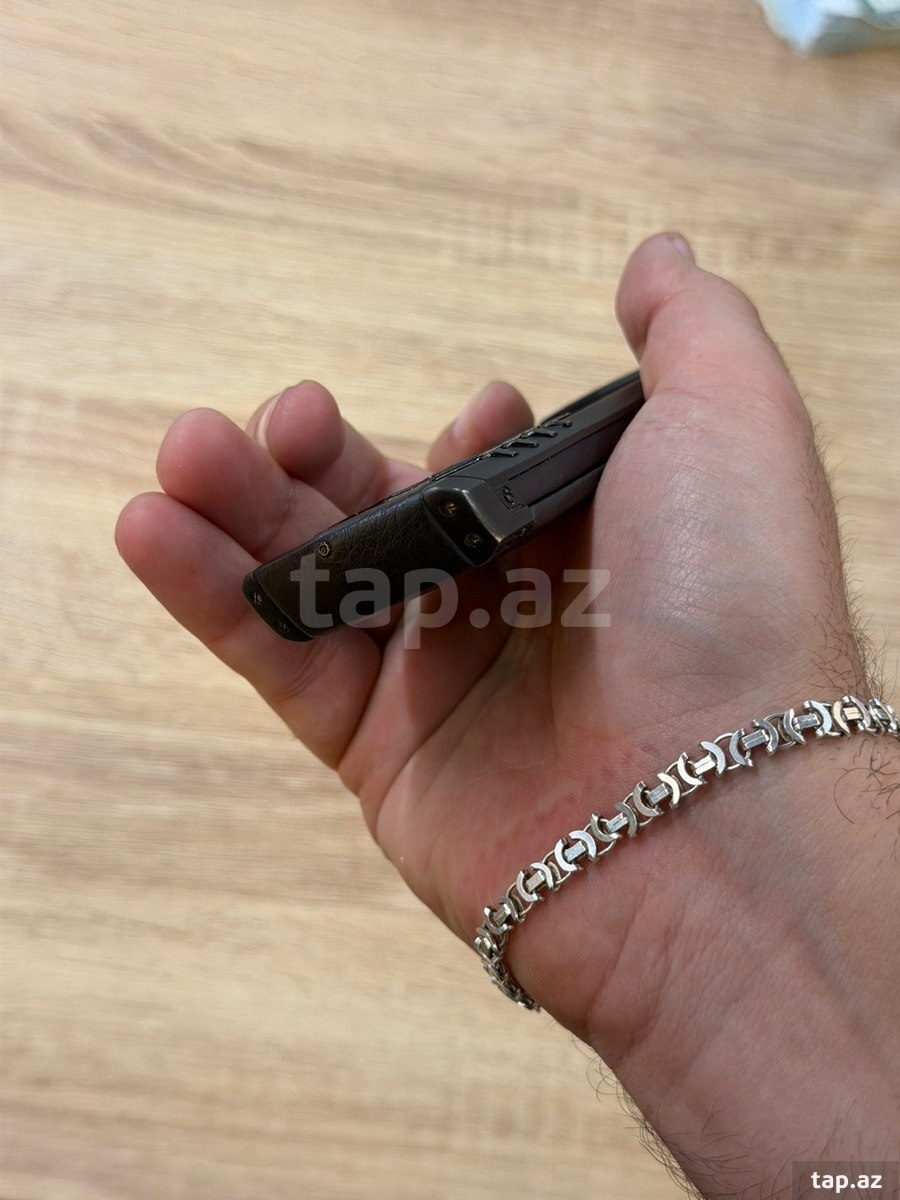 Vertu Signature S Design Pure Black 4GB (4)