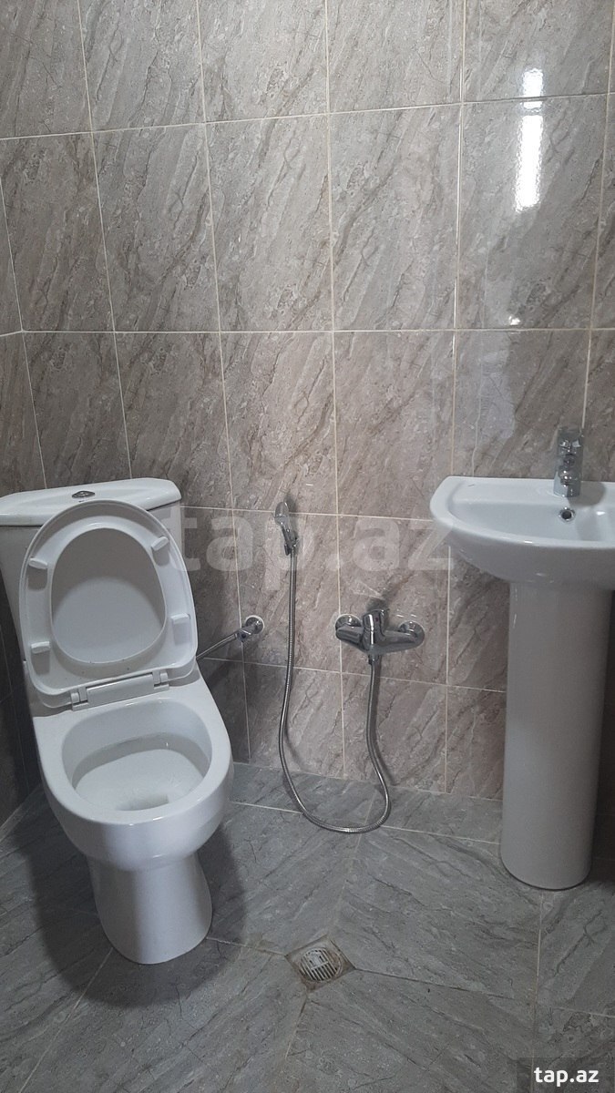 3-otaqlı yeni tikili, Gəncə ş., 110 m²