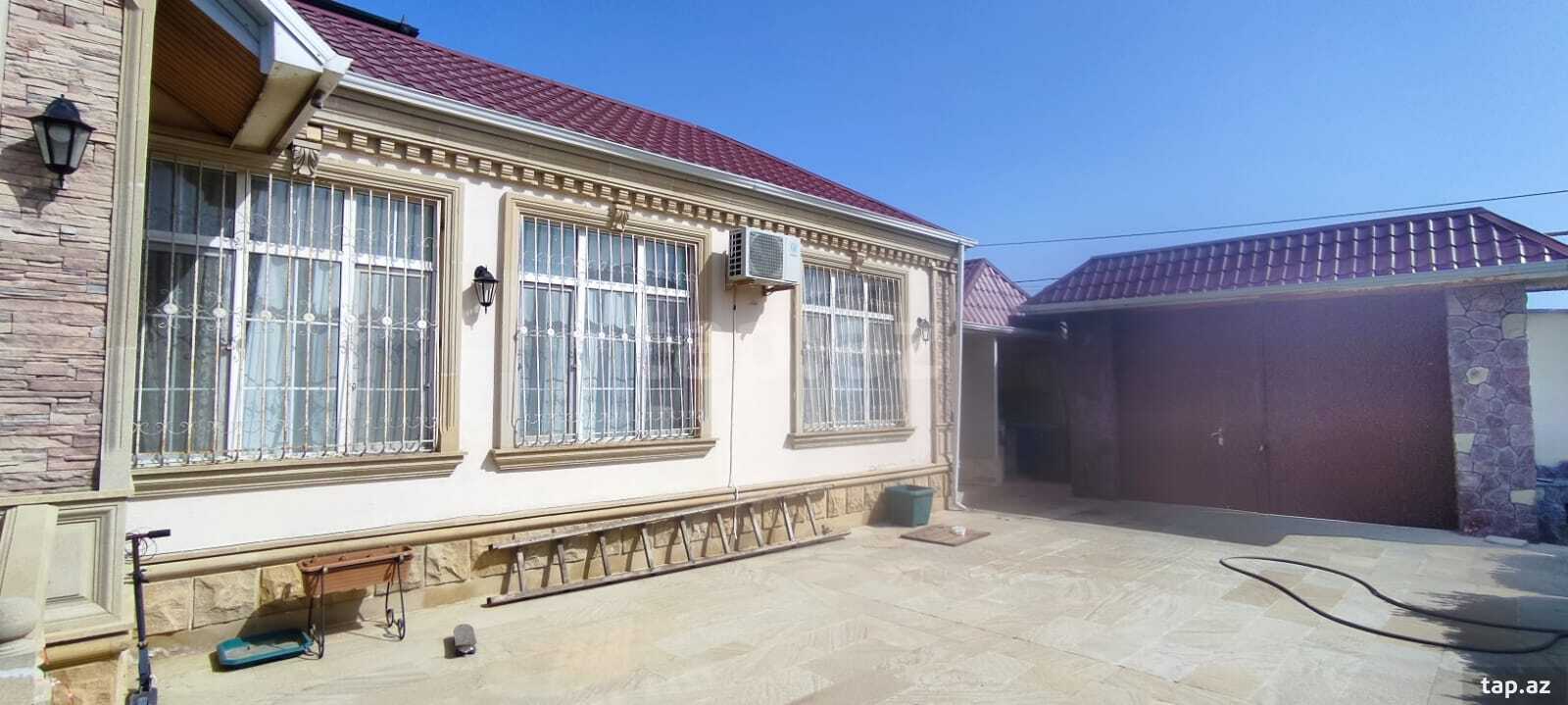 Həyət evi, Novxanı qəs. (7)