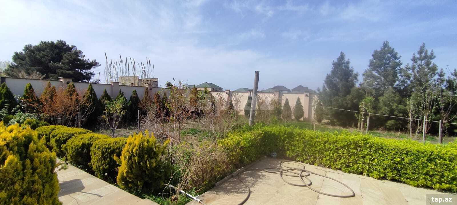 Həyət evi, Novxanı qəs. (11)