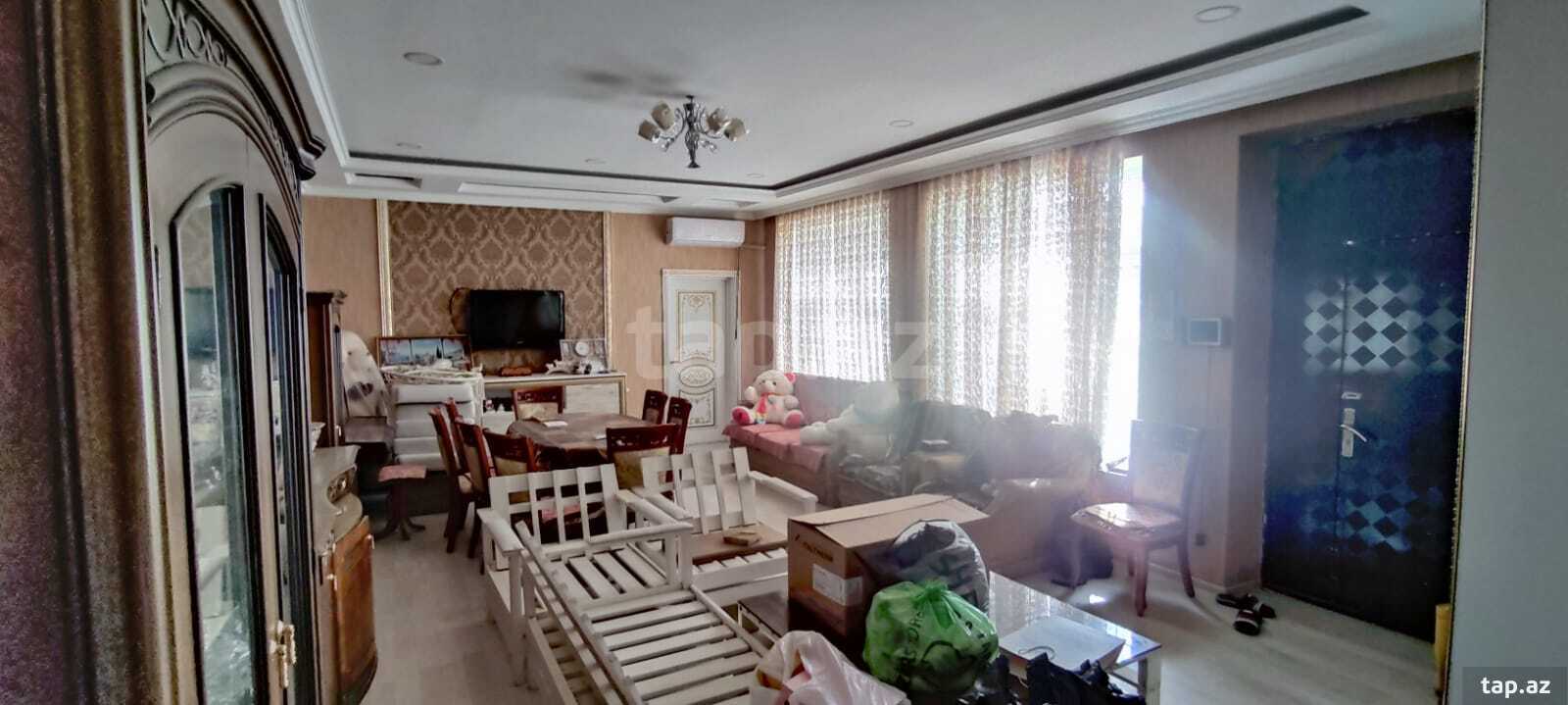 Həyət evi, Novxanı qəs. (14)