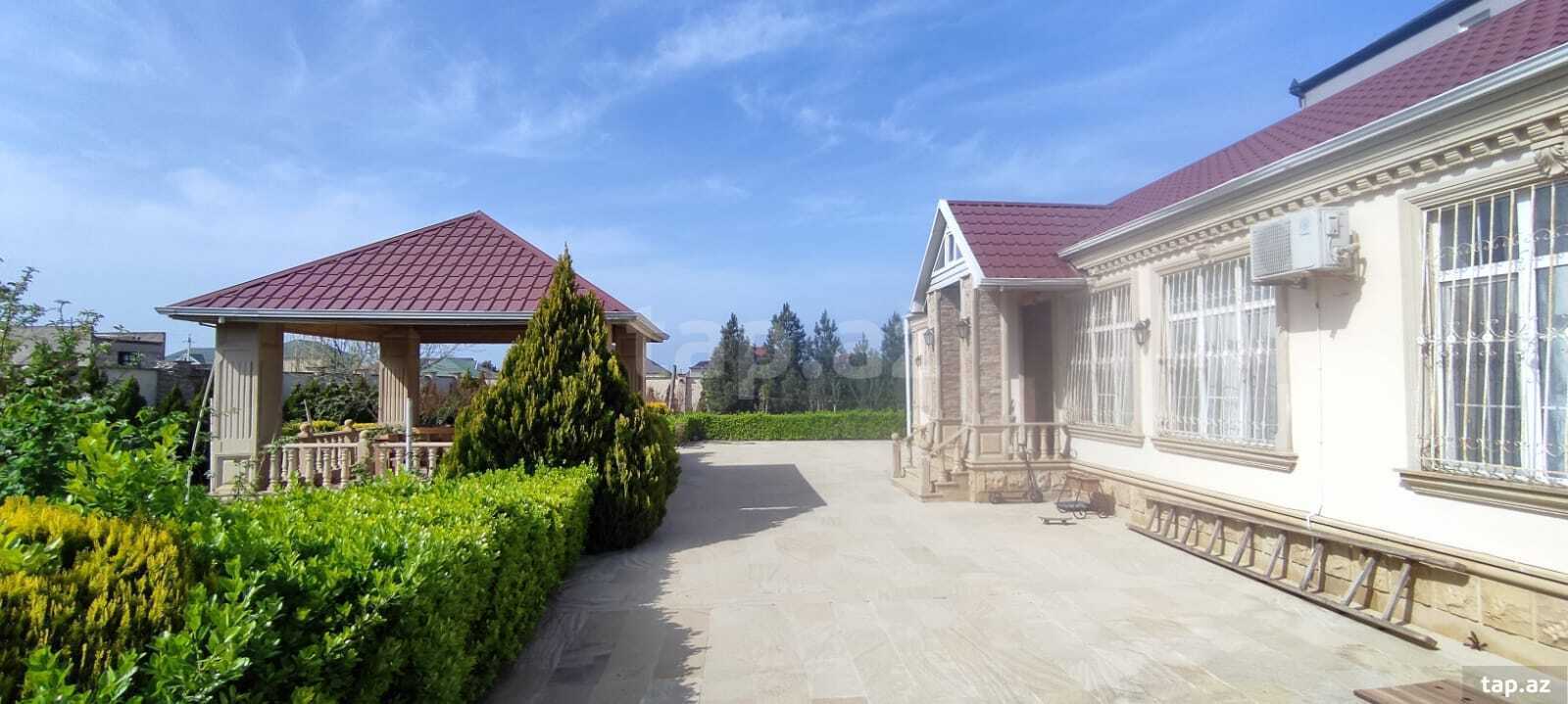 Həyət evi, Novxanı qəs. (5)