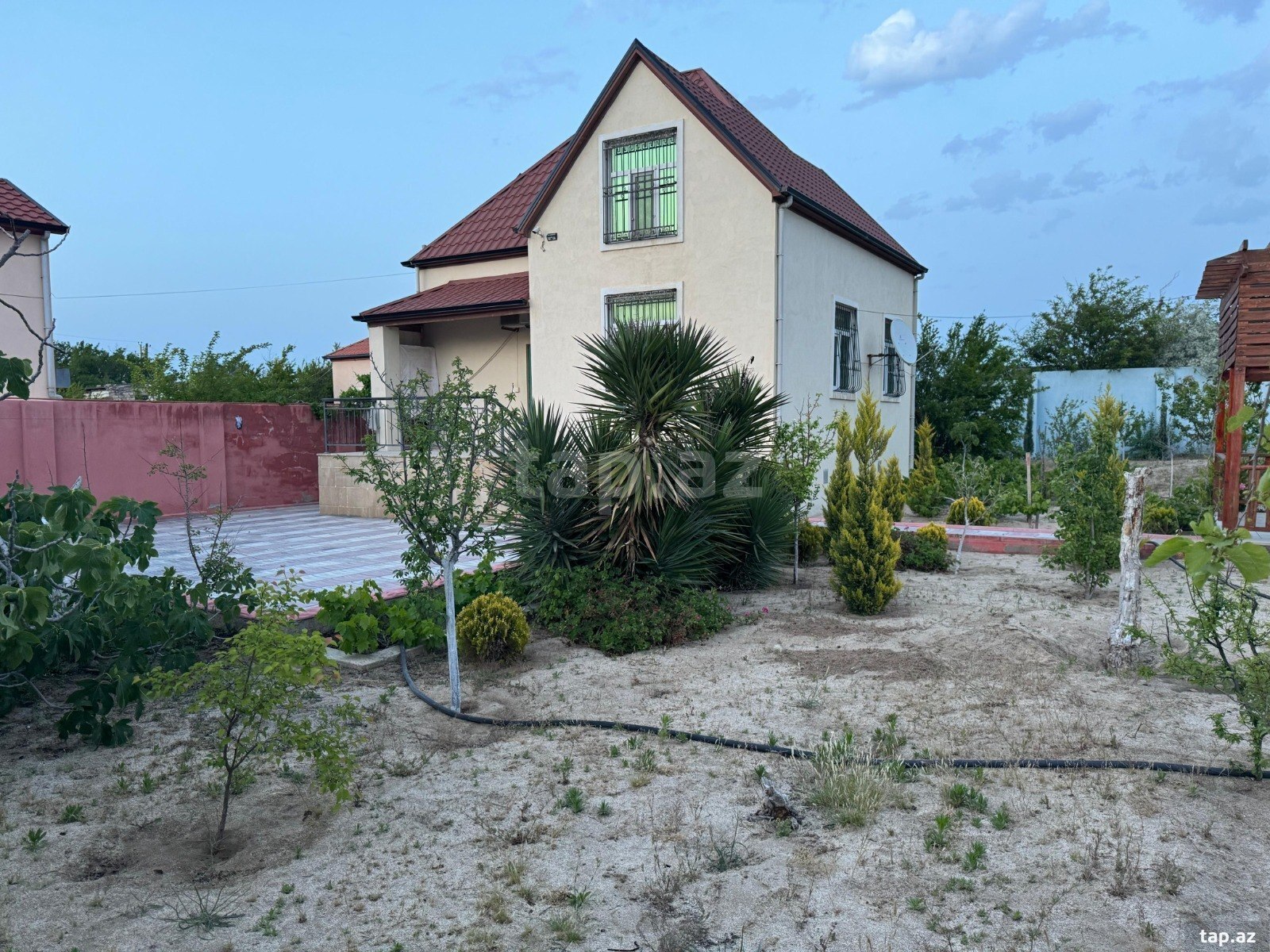 Bağ evi kirayə verilir, Novxanı qəs. (2)