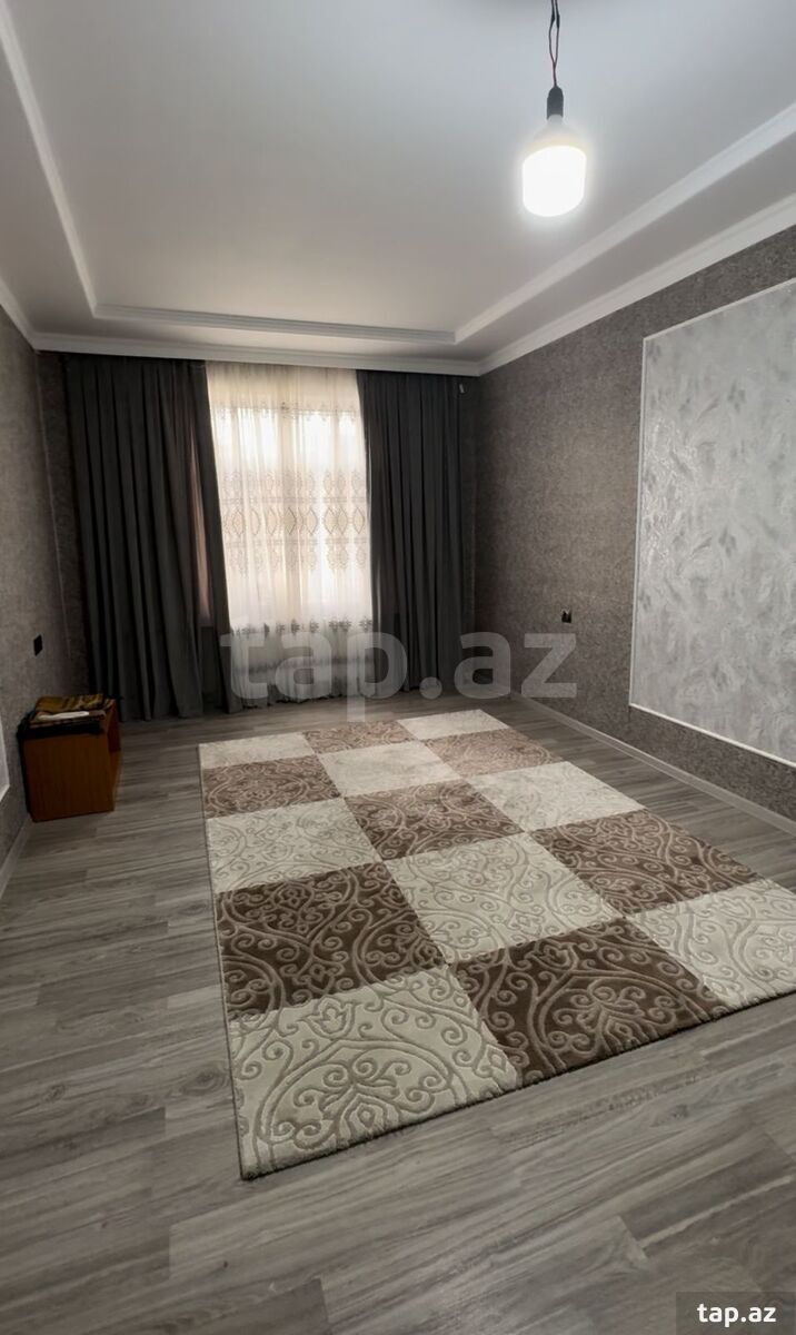 Həyət evi, 28 May m. (12)