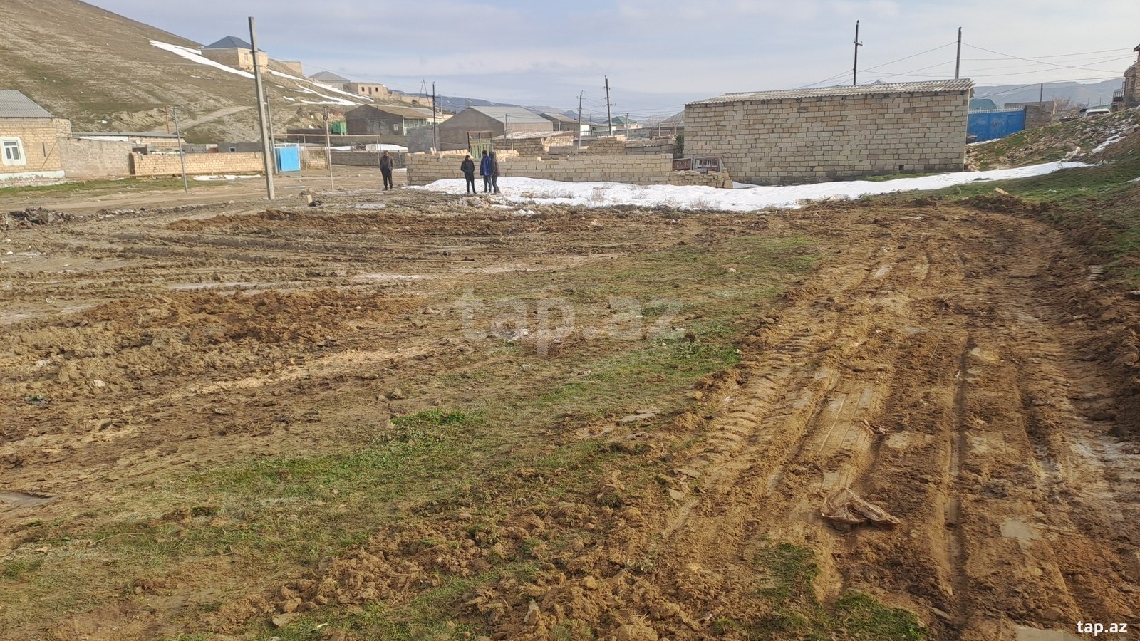 4 sot torpaq sahəsi, Qobu qəs. (2)