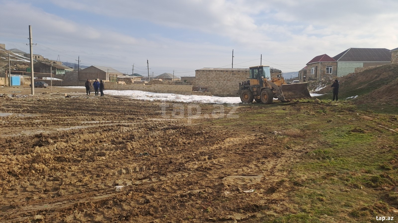 4 sot torpaq sahəsi, Qobu qəs. (3)