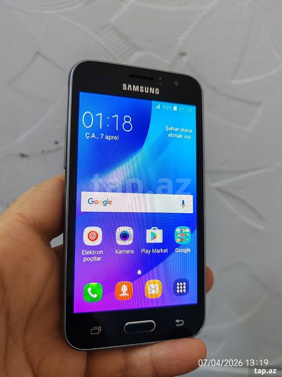 Samsung Galaxy J1 (2016) Black 8GB/1GB