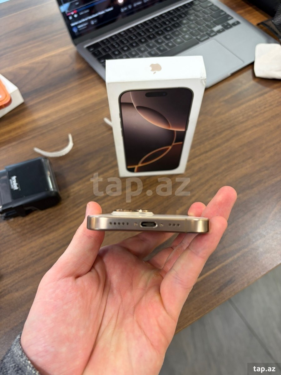 Apple iPhone 16 Pro Desert Titanium 1TB/8GB (6)