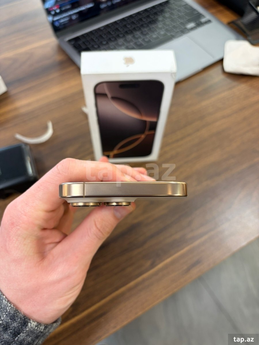 Apple iPhone 16 Pro Desert Titanium 1TB/8GB (7)