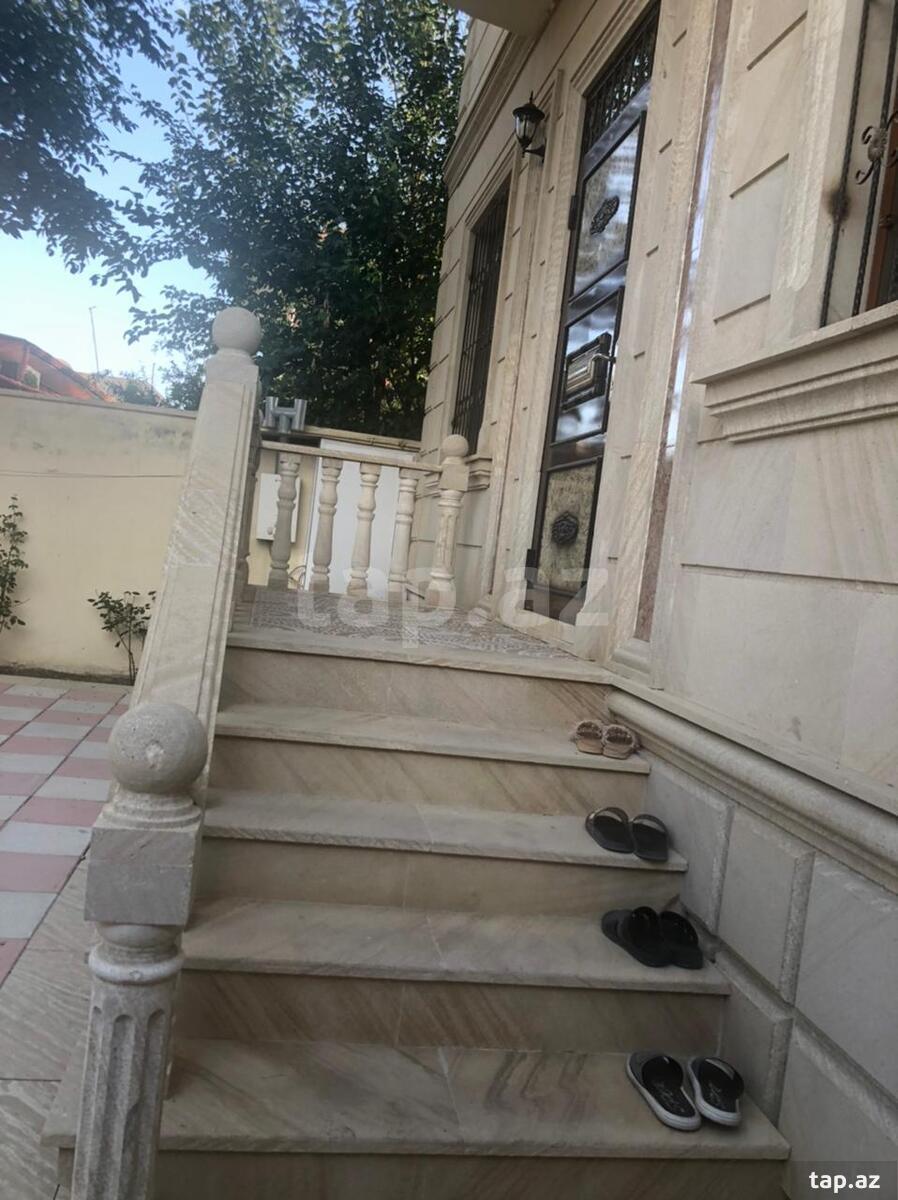 Həyət evi, Biləcəri qəs. (2)