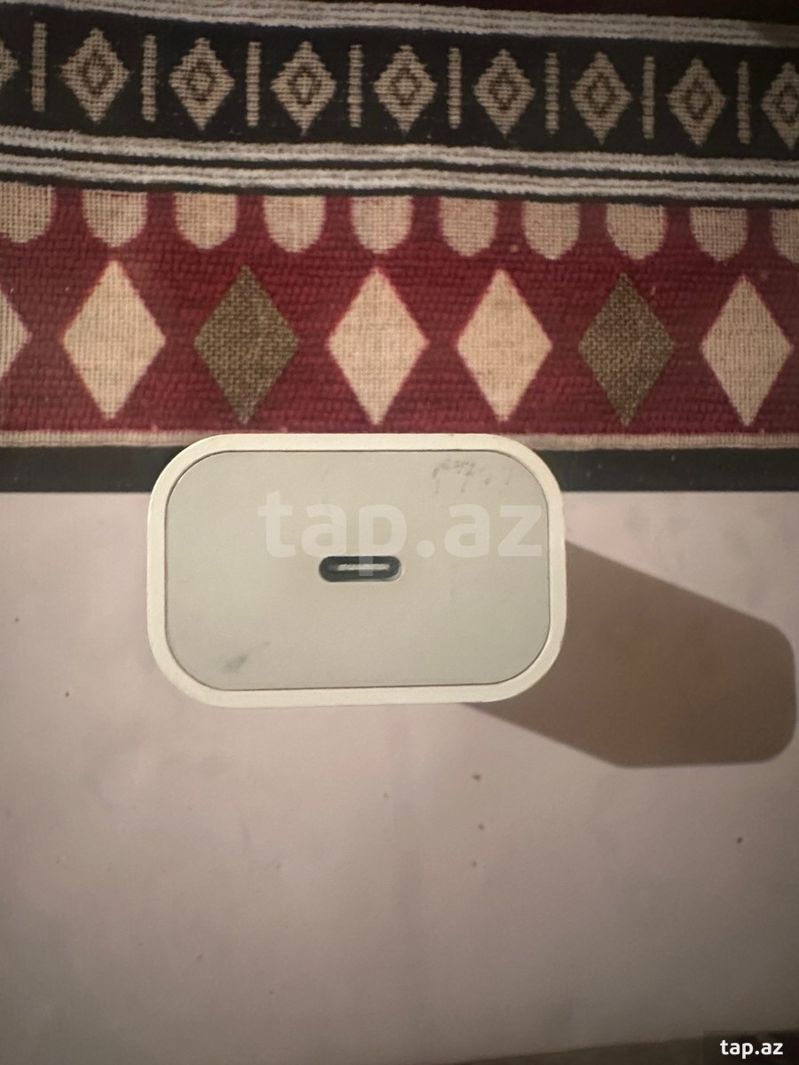 Apple iPhone 13 Pro adapter başlığı (2)