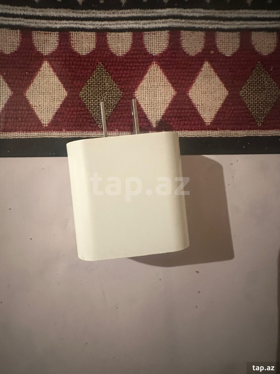 Apple iPhone 13 Pro adapter başlığı (3)
