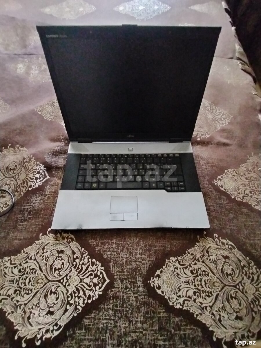 Noutbuk Fujitsu (2)