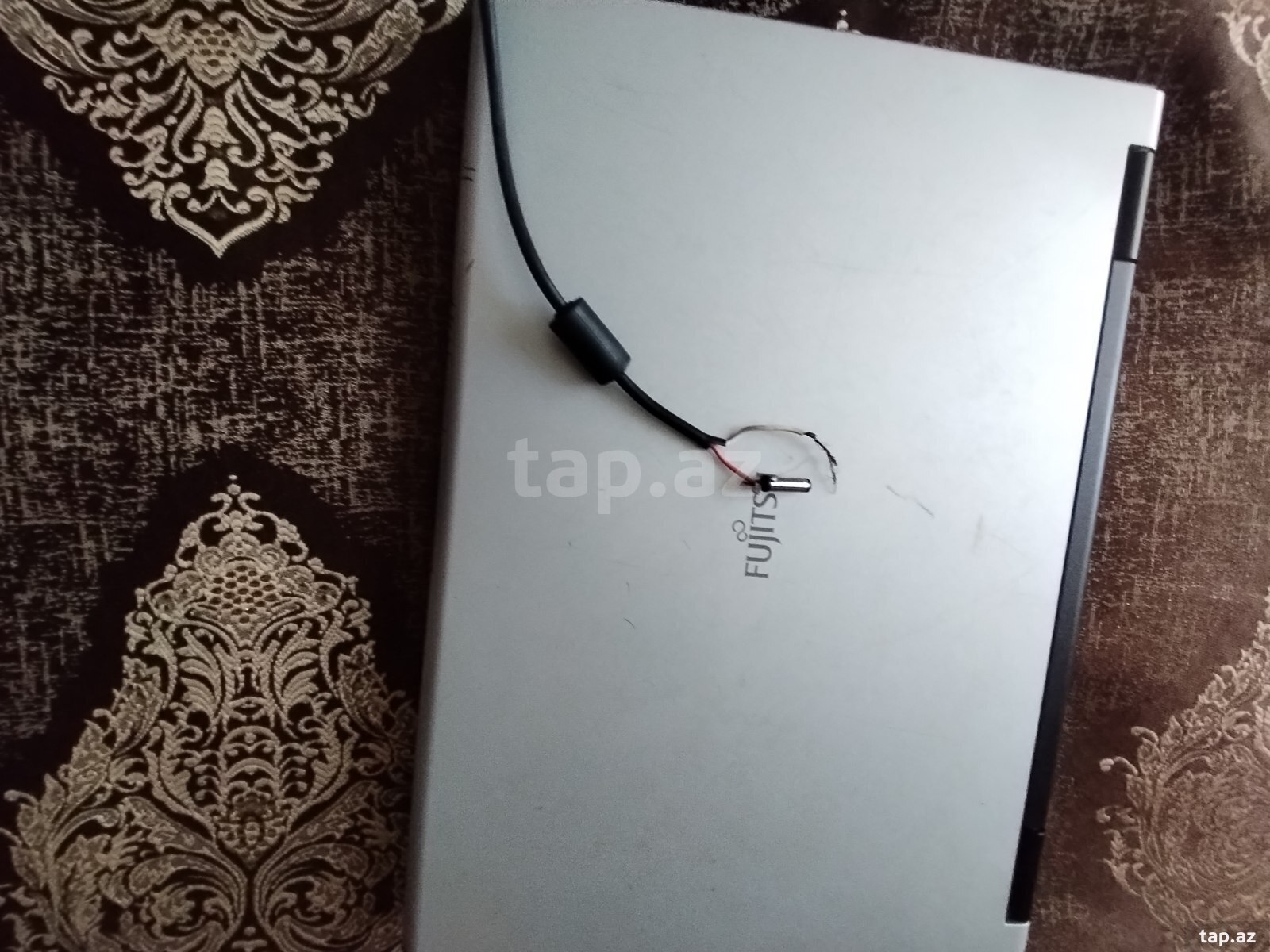 Noutbuk Fujitsu (5)
