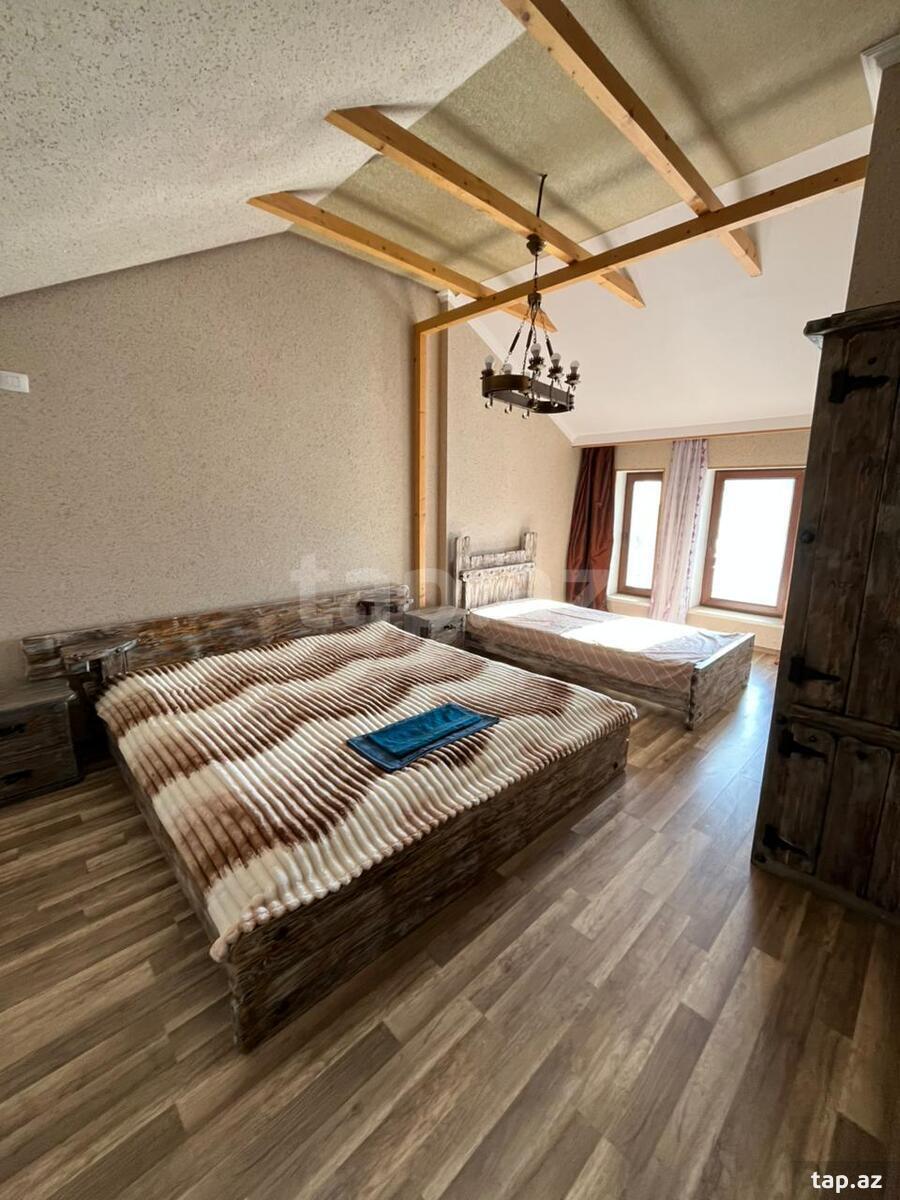 Villa, Quba r.