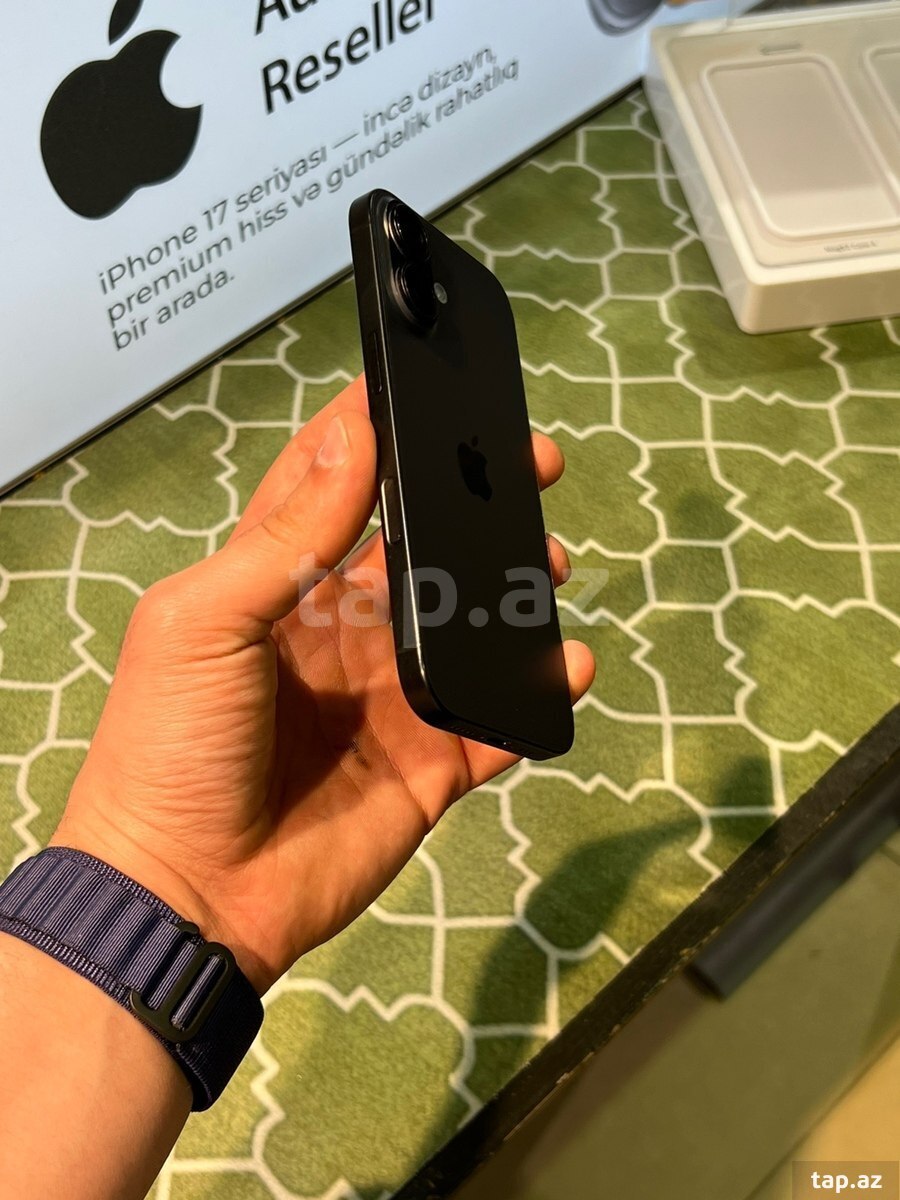 Apple iPhone 16 Black 128GB/8GB (3)