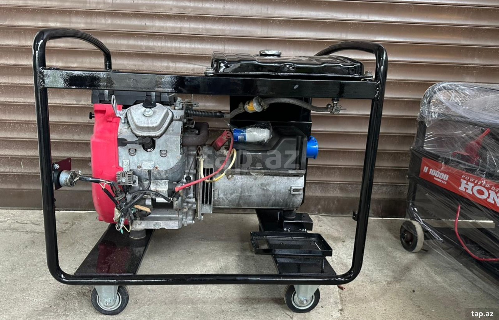 Generator və tənzimləyicisi
