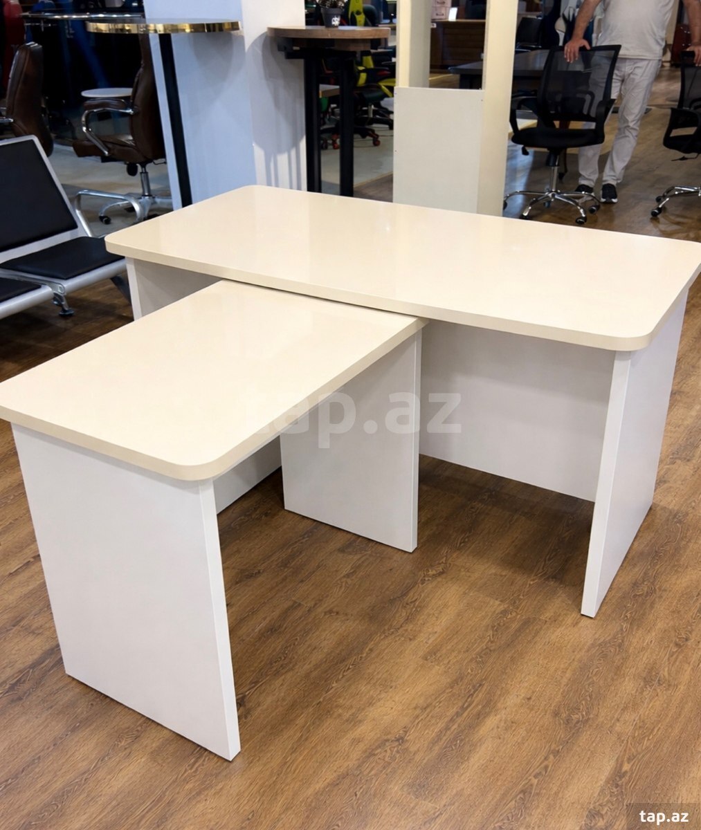 Ofis masası