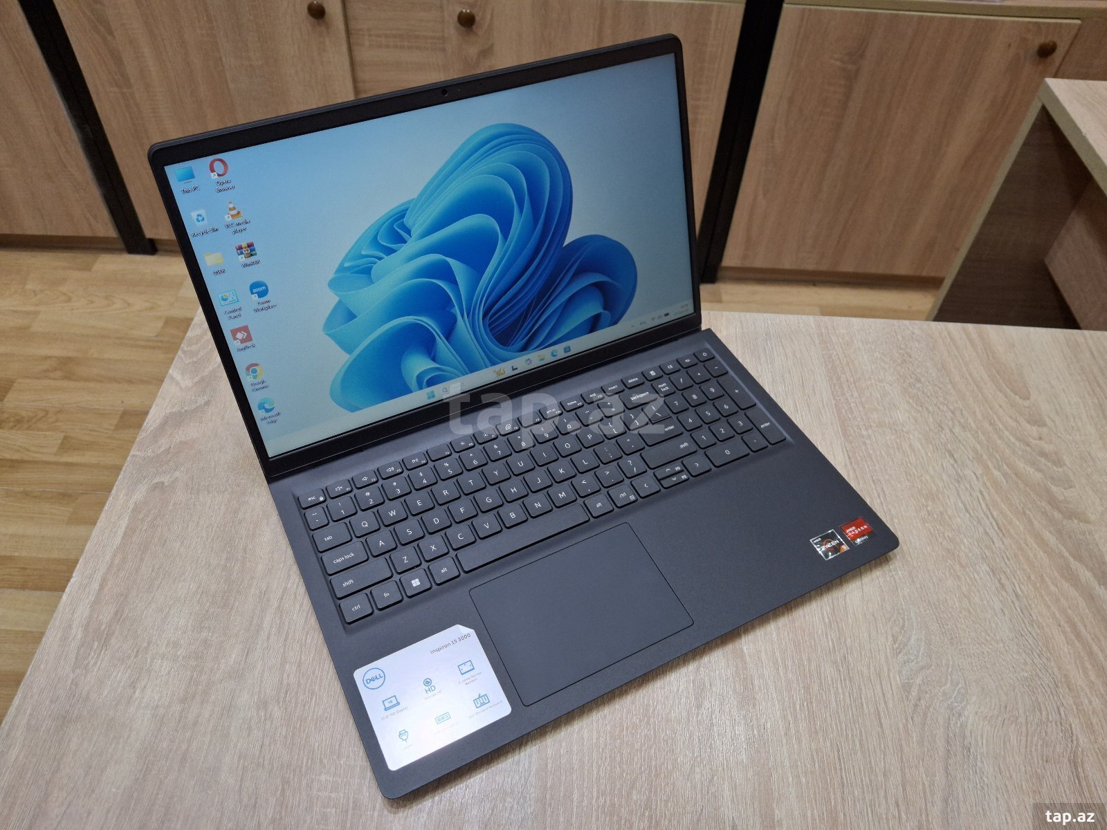 Noutbuk Dell Insprion 15 3515 (2)