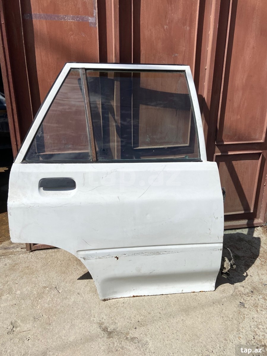 Saipa 141 arxa qapısı