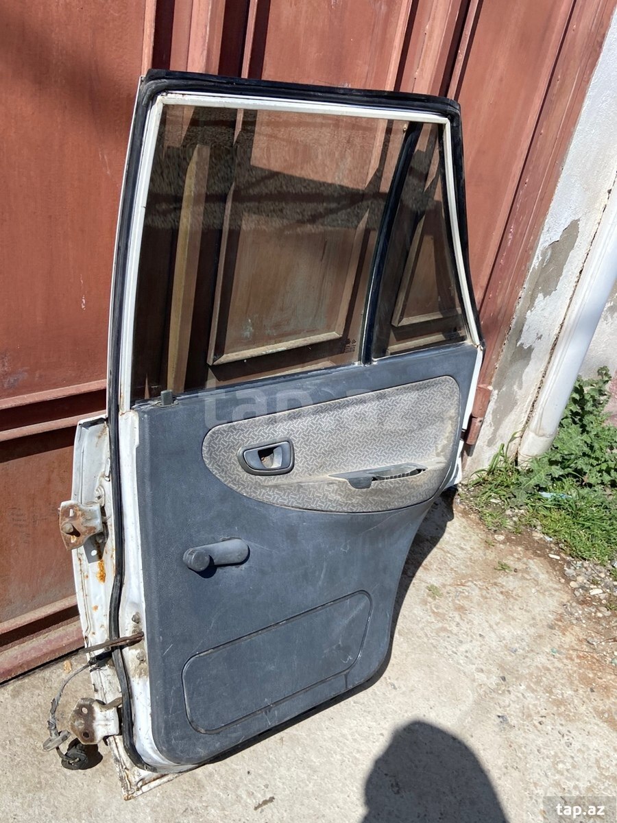 Saipa 141 arxa qapısı (4)